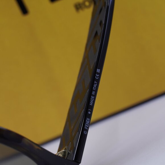 Fendi FE40158I 52E Oval Sunglasses - Dark Havana